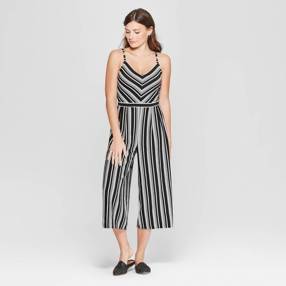 Universal Thread Striped B&W Jumpsuit | XL - Picture 1 of 1